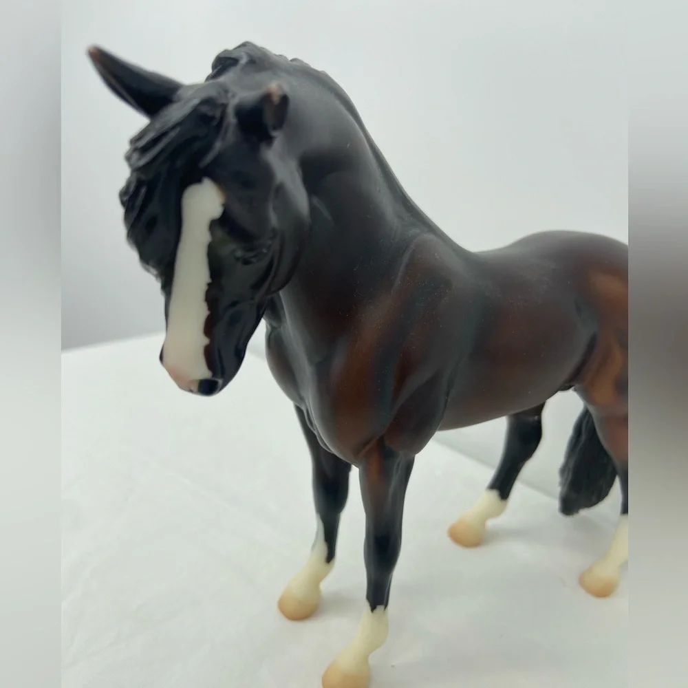 Breyer Model #707 Cefnoakpark Bouncer Retired‎ 2008